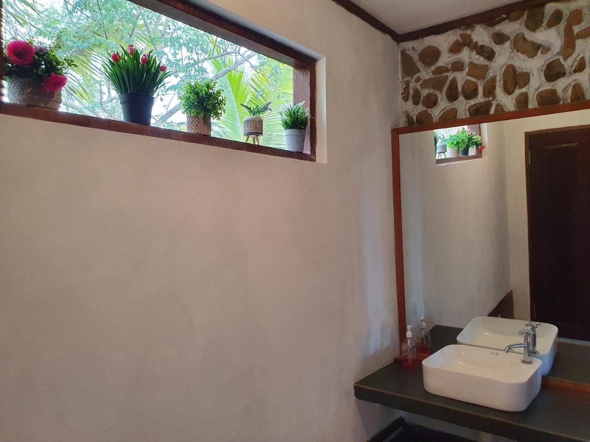 Amban Beach House Manokwari Exterior photo