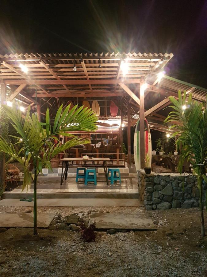 Amban Beach House Manokwari Exterior photo